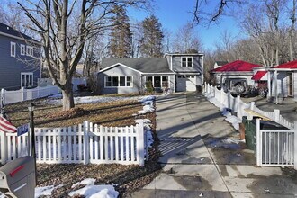 1342 Lucille Ave in Twin Lakes, WI - Building Photo - Building Photo