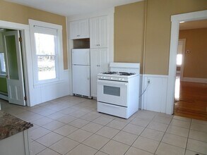 136 Bolton St-Unit -1 in Marlborough, MA - Building Photo - Building Photo