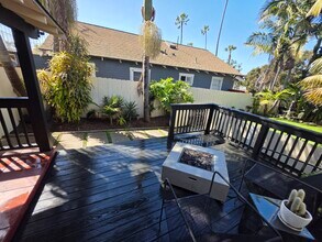 4649 W Point Loma Blvd in San Diego, CA - Building Photo - Building Photo