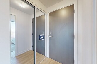 250 Lawrence Ave W in Toronto, ON - Building Photo - Building Photo