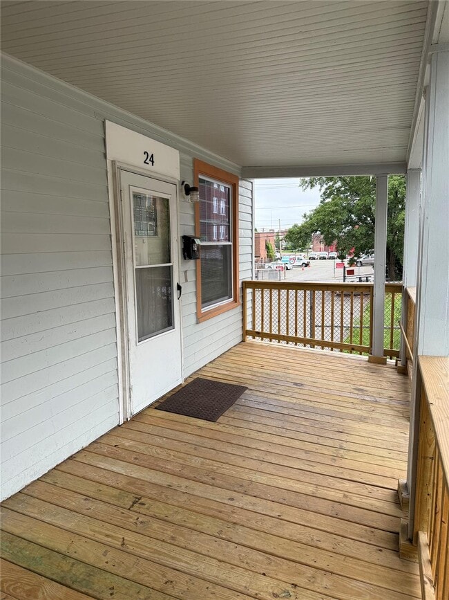 26 Linden Ave in Middletown, NY - Building Photo - Building Photo