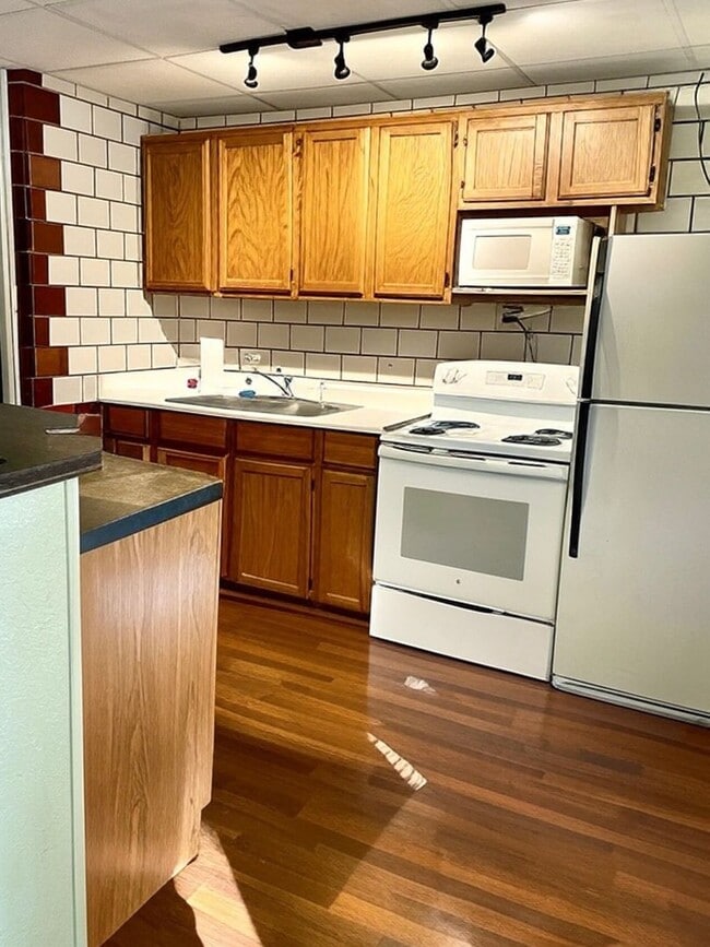 547 W Main St in Danville, IN - Building Photo - Building Photo