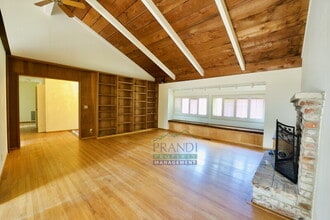 801 Chamberlain Ct in Mill Valley, CA - Building Photo - Building Photo