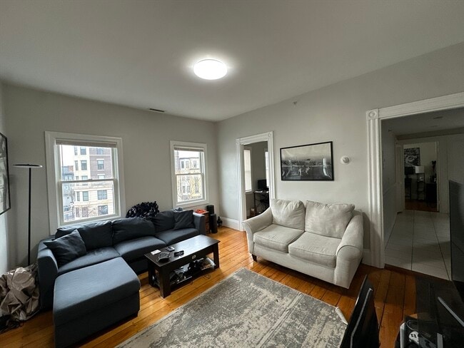 602 Dorchester Ave