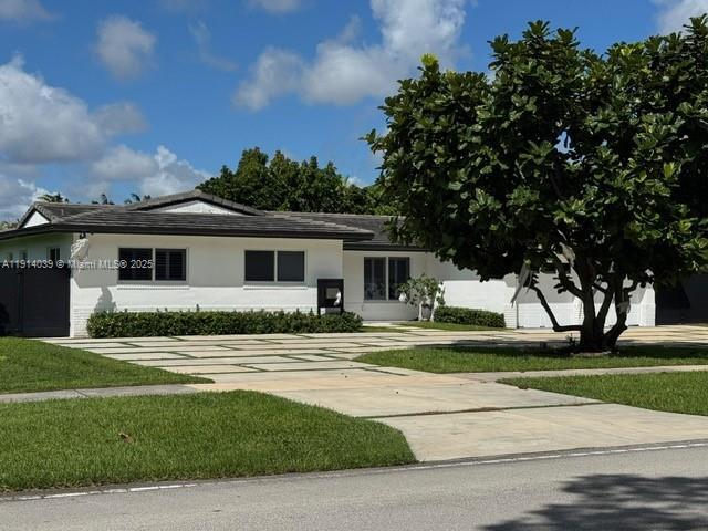 12520 SW 107th Ave in Miami, FL - Building Photo - Building Photo
