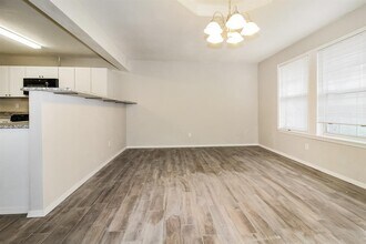 800 Plaza Dr in Moore, OK - Building Photo - Building Photo