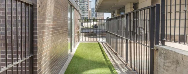 187 N Westshore Dr, Unit 3702 in Chicago, IL - Building Photo - Building Photo