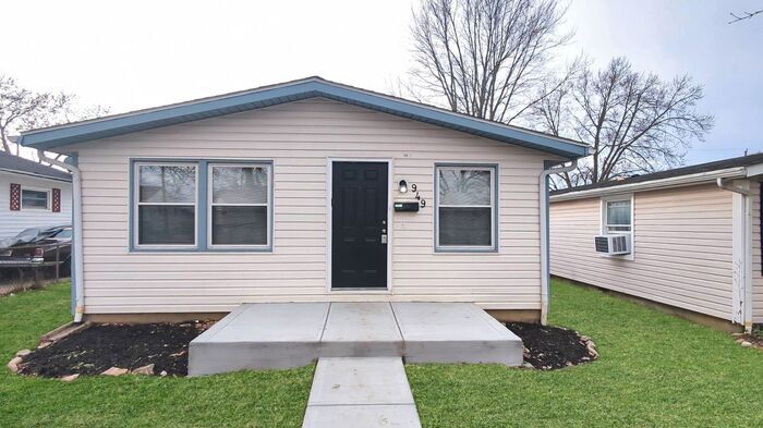 949 S Harris Ave in Columbus, OH - Building Photo