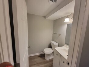 12805 Ewing Ave in Grandview, MO - Building Photo - Building Photo