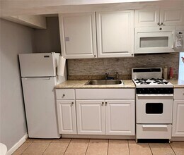 249-48 148th Ave in Queens, NY - Building Photo - Building Photo