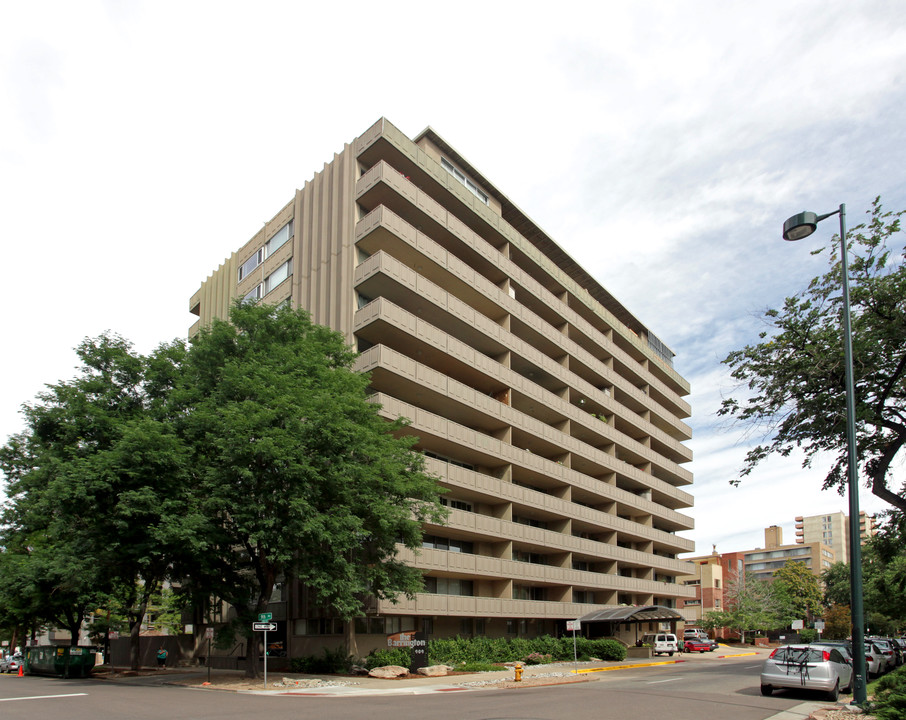 Barrington Condos in Denver, CO - Building Photo