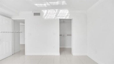 1910 W 56th St in Hialeah, FL - Building Photo - Building Photo