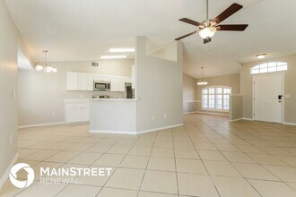 2704 Champion Ridge Dr in Lakeland, FL - Building Photo - Building Photo