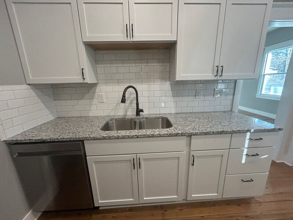 839 Locust St in Eudora, KS - Building Photo