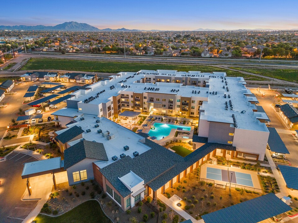 Album Cooley Station 55+ Active Adult Apartment Homes in Gilbert, AZ - Building Photo