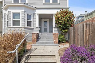 2211 Haste St in Berkeley, CA - Building Photo