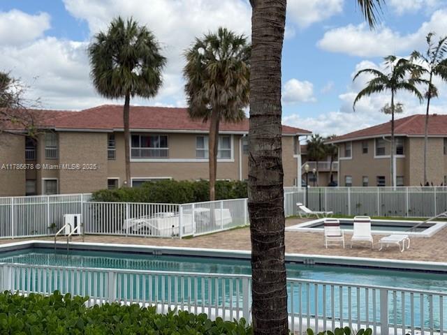 922 Twin Lakes Dr in Coral Springs, FL - Foto de edificio - Building Photo