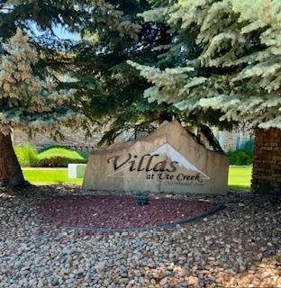 1703 Whitehall Dr in Longmont, CO - Building Photo