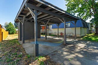 2422 N 8th St in Coeur d'Alene, ID - Building Photo - Building Photo