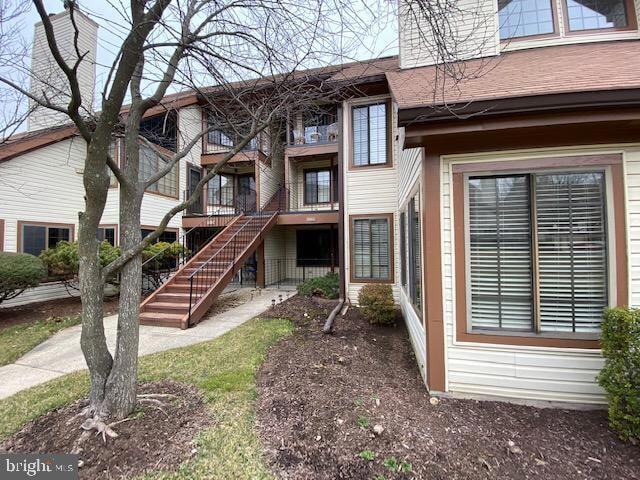 6004 Curtier Dr, Unit D in Alexandria, VA - Building Photo