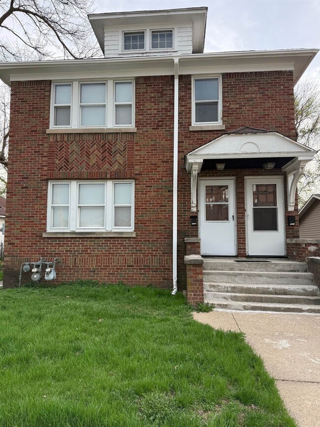 property at 1209 21st Pl