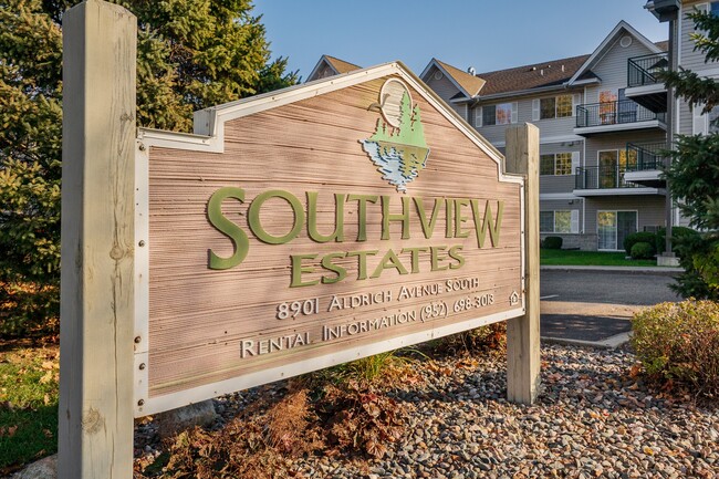 Southview Estates in Bloomington, MN - Foto de edificio - Building Photo