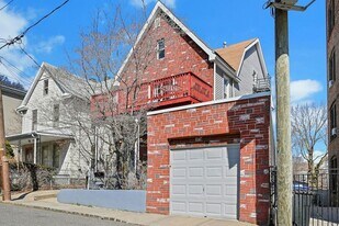 30 Columbia Terrace, Unit N/A-126 in Edgewater, NJ - Building Photo