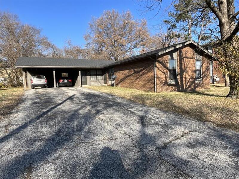 438 Williamsburg Dr in Belleville, IL - Building Photo