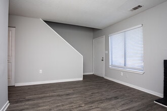 The Bluffs Apartment Homes in Spartanburg, SC - Foto de edificio - Building Photo