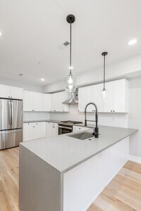 2709 W Jefferson St photo'