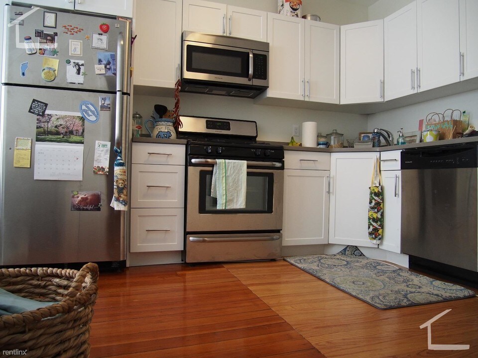 81 Harvard St-Unit -# 7 in Brookline, MA - Foto de edificio