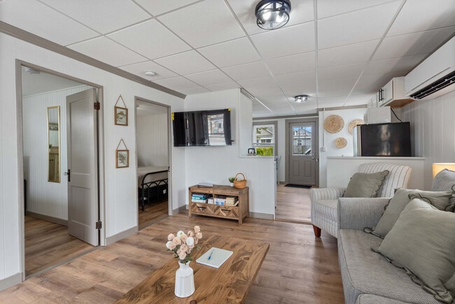 2 Island Path in Hampton, NH - Foto de edificio - Building Photo