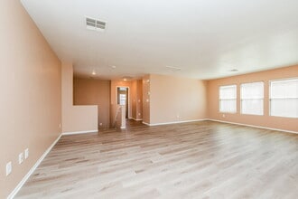 5405 Welch Valley Ave in Las Vegas, NV - Building Photo - Building Photo