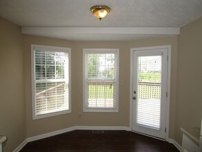 1097 Trestle Dr in Austell, GA - Building Photo - Building Photo