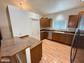 1501 S 71st Ave in Yakima, WA - Building Photo - Building Photo