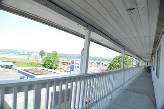 Vance Terrace Apartments in Rainier, OR - Building Photo - Building Photo