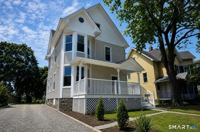 property at 25 Quintard Ave