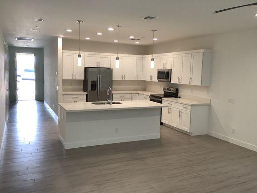 2595 McCulloch Blvd N in Lake Havasu City, AZ - Building Photo