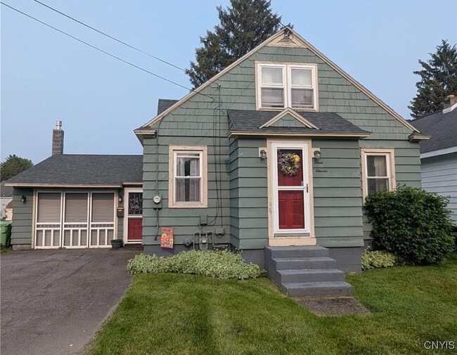 311 Raphael Ave in Syracuse, NY - Foto de edificio - Building Photo