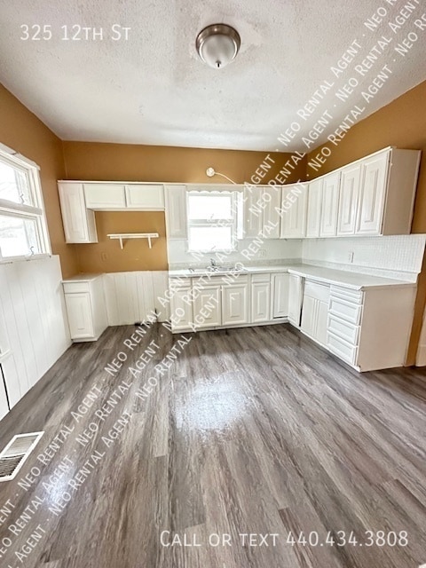 325 12th St in Elyria, OH - Building Photo - Building Photo