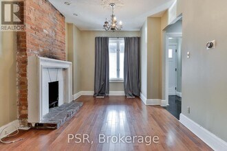 251 Bedford Rd in Toronto, ON - Building Photo - Building Photo