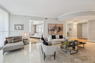 626 Coral Wy in Coral Gables, FL - Building Photo