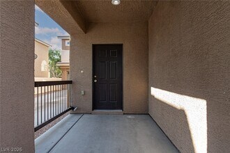 5163 Tunnel Falls Dr in Las Vegas, NV - Building Photo - Building Photo