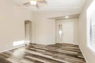 16215 Los Coyotes St in Fontana, CA - Building Photo - Building Photo