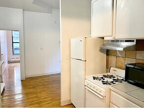 1370-1374 York Ave in New York, NY - Building Photo - Building Photo