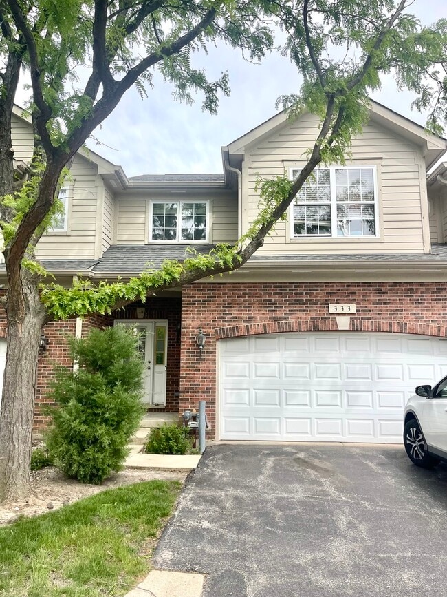 property at 333 N W Pointe Dr