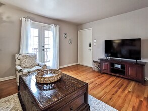 1207 W 45th St in Kansas City, MO - Building Photo - Building Photo