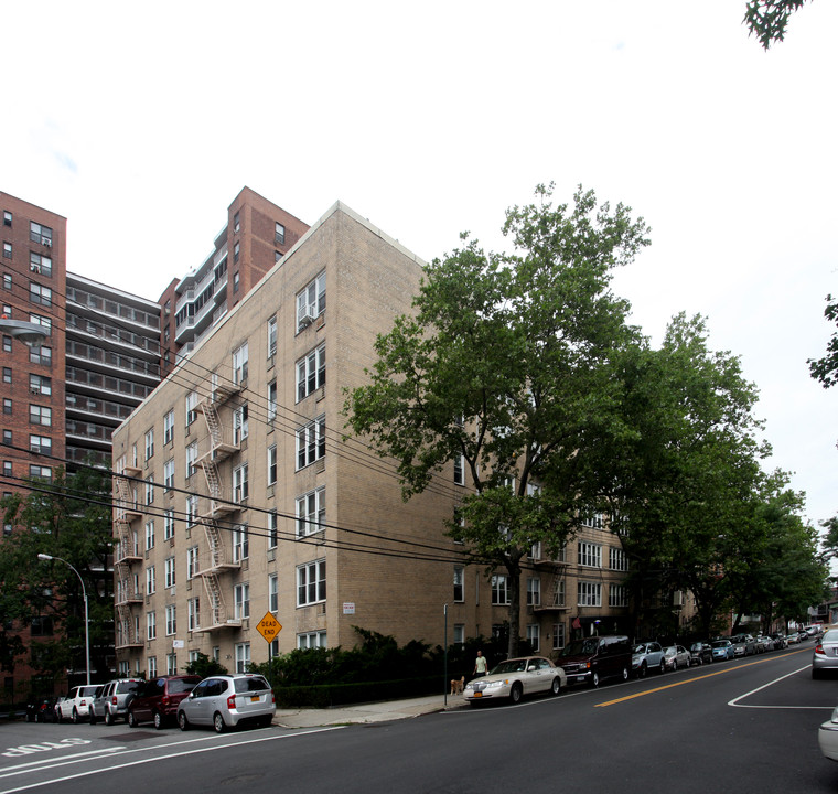 The Concord in Rego Park, NY - Building Photo