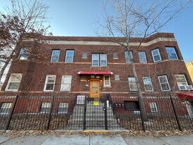 6904 N Wayne Ave in Chicago, IL - Building Photo