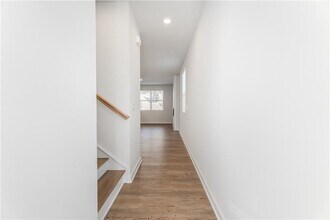 7325 Mulberry St in Flowery Branch, GA - Building Photo - Building Photo